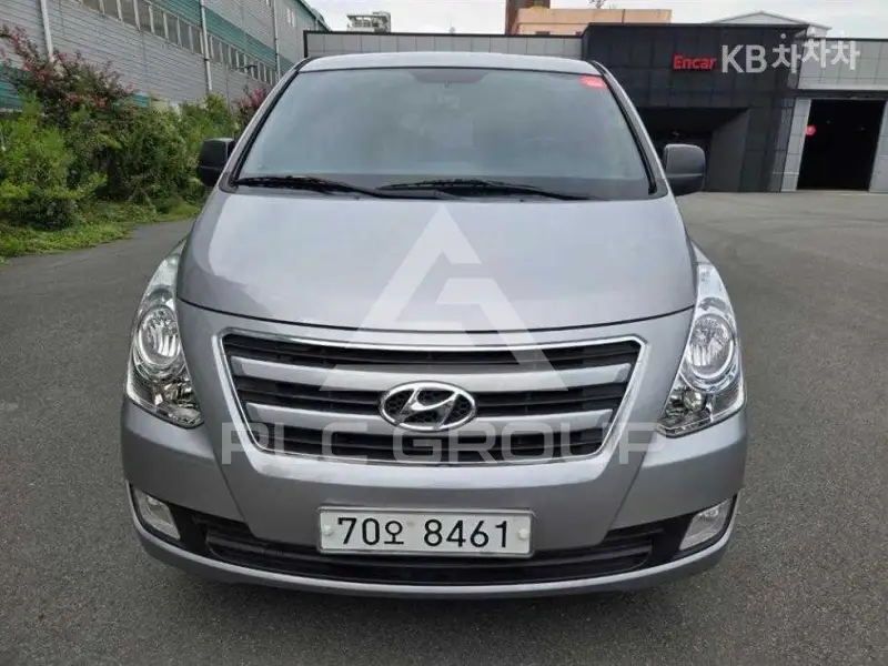 2016 Hyundai Starex