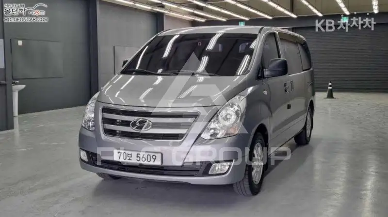 2016 Hyundai Starex