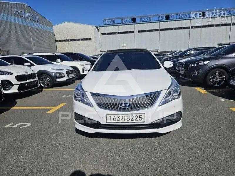 2016 Hyundai Grandeur
