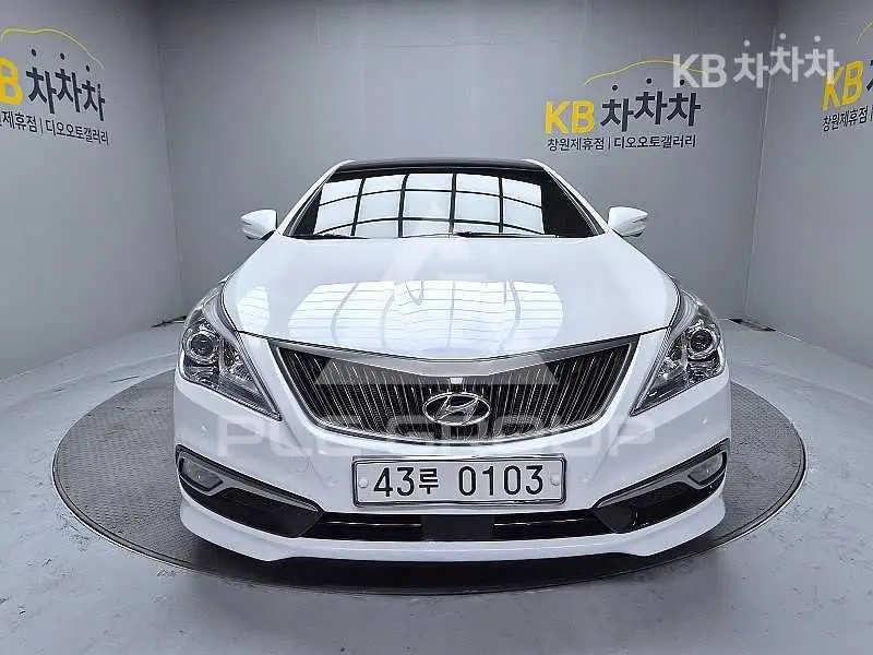 2016 Hyundai Grandeur