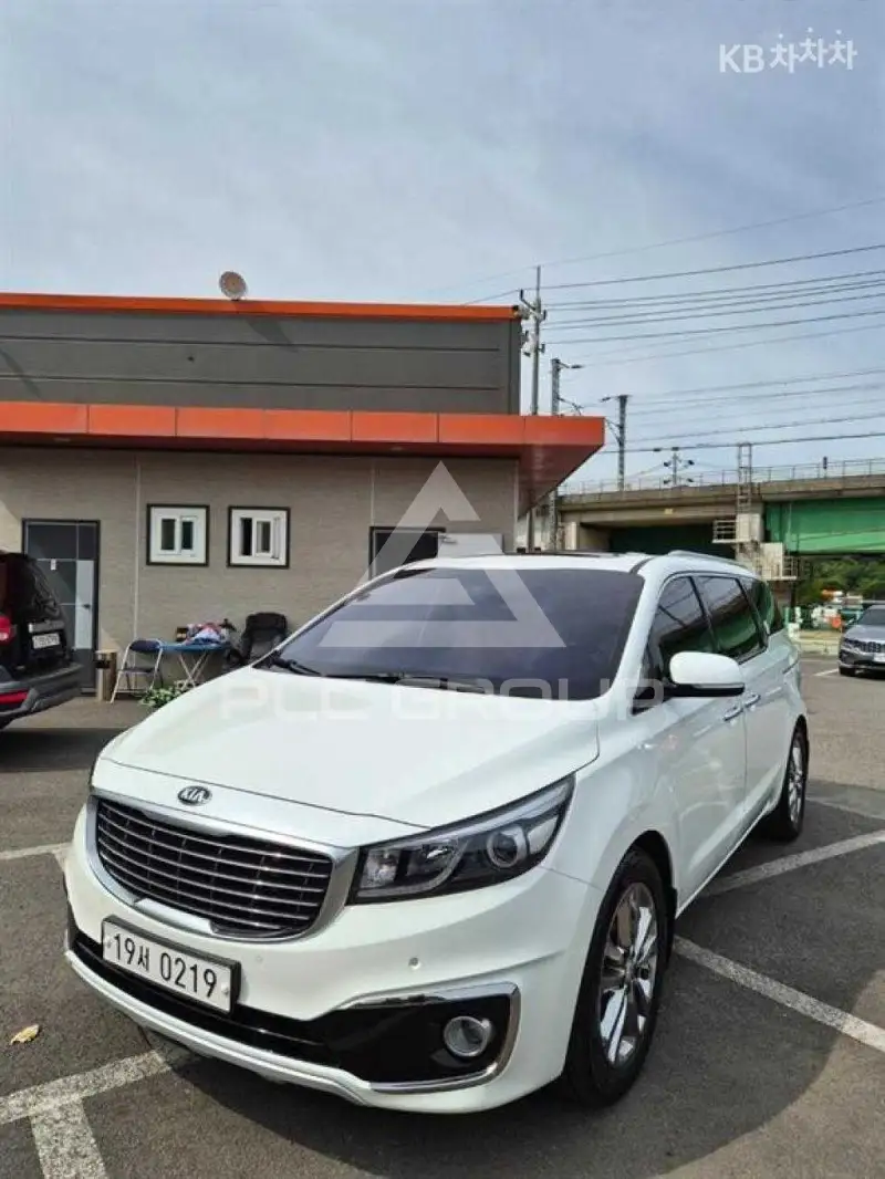 2016 KIA Carnival