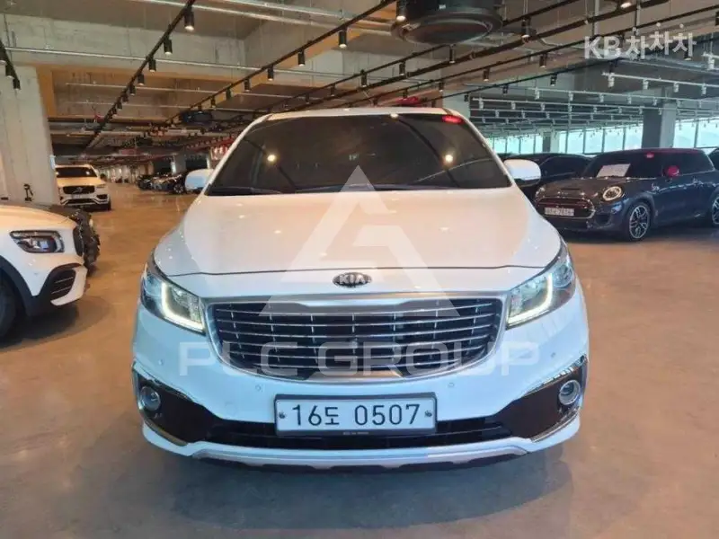 2016 KIA Carnival