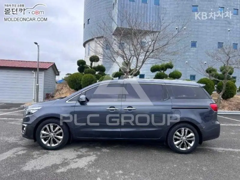2016 KIA Carnival