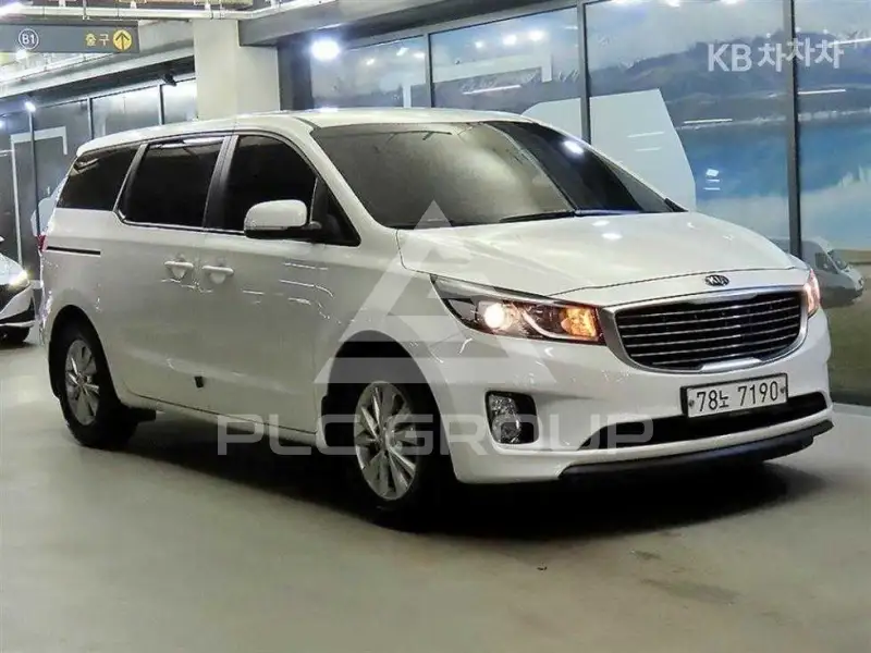 2016 KIA Carnival