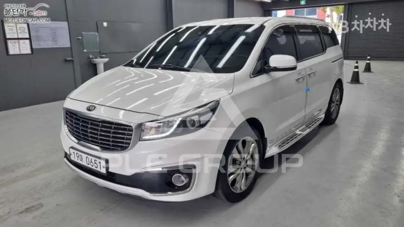 2016 KIA Carnival