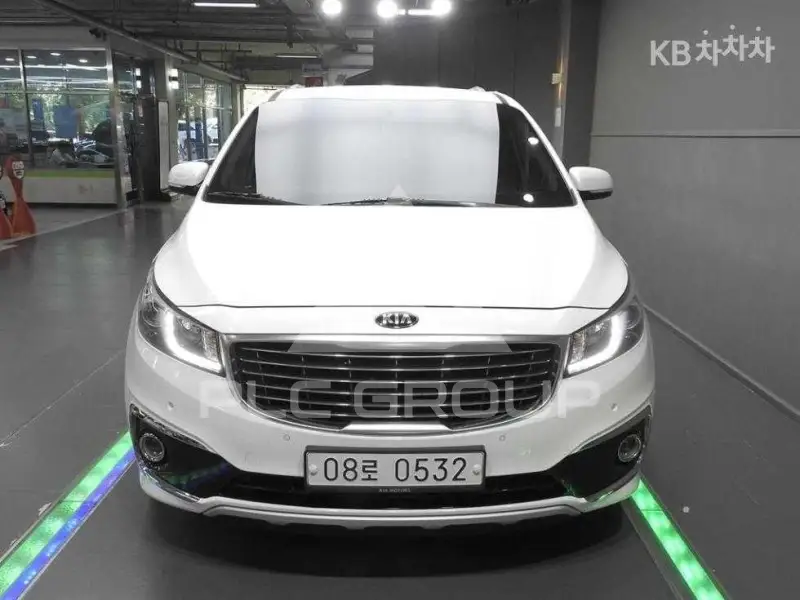 2016 KIA Carnival