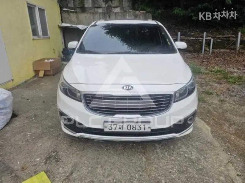 2016 KIA Carnival