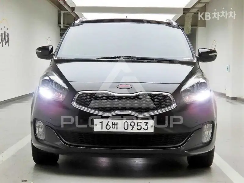 2016 KIA Carens