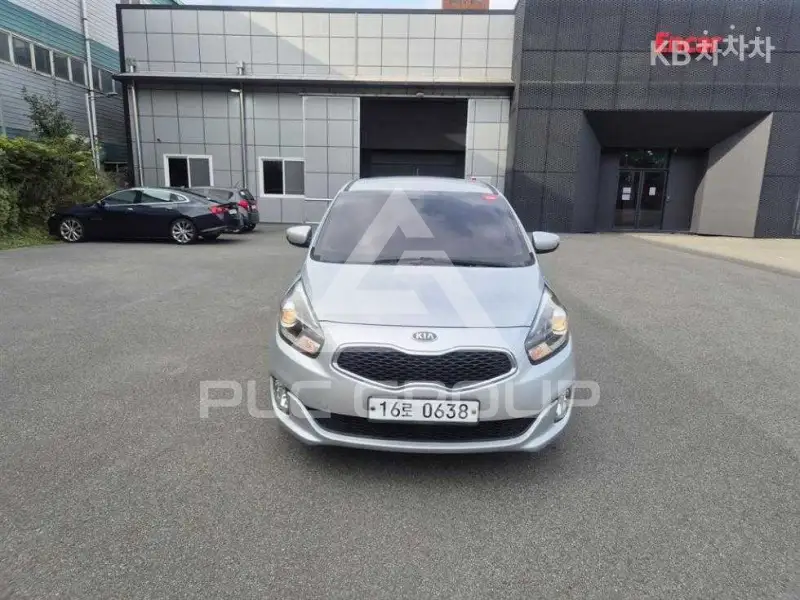 2016 KIA Carens