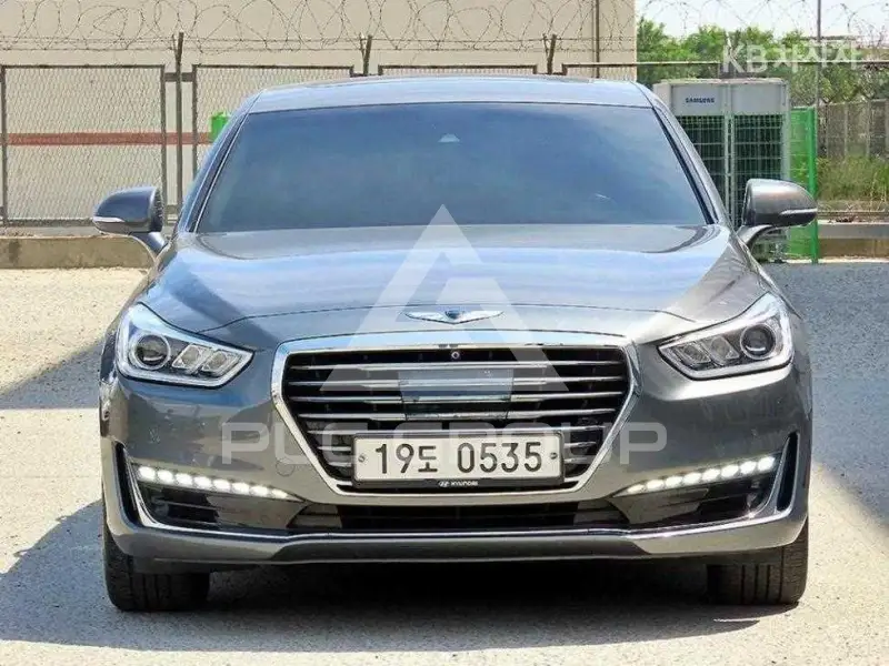 2016 Genesis G90