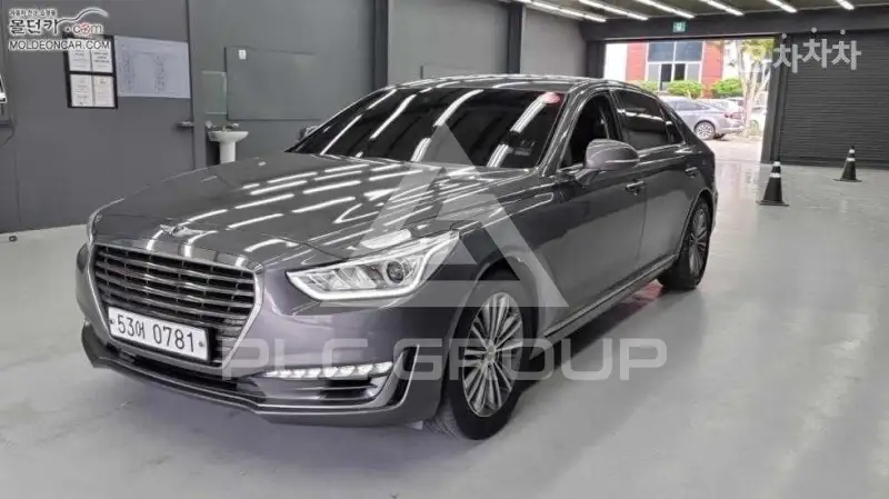 2016 Genesis G90