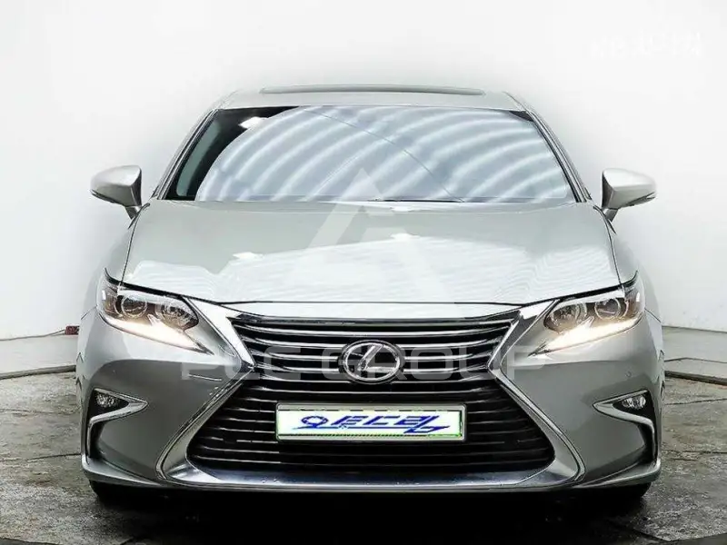 2016 Lexus ES