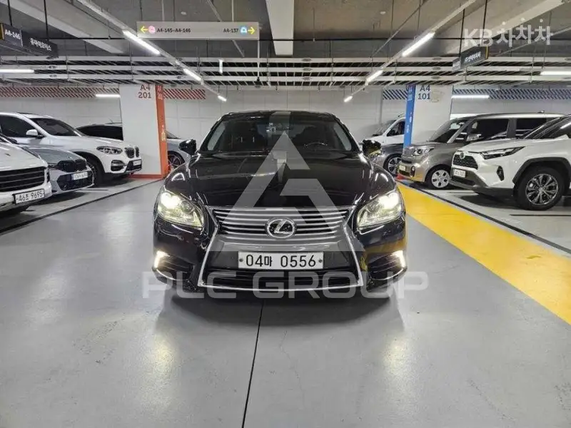 2016 Lexus LS