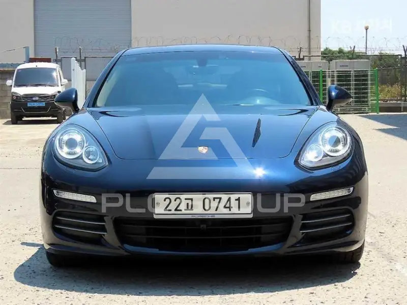 2016 Porsche Panamera