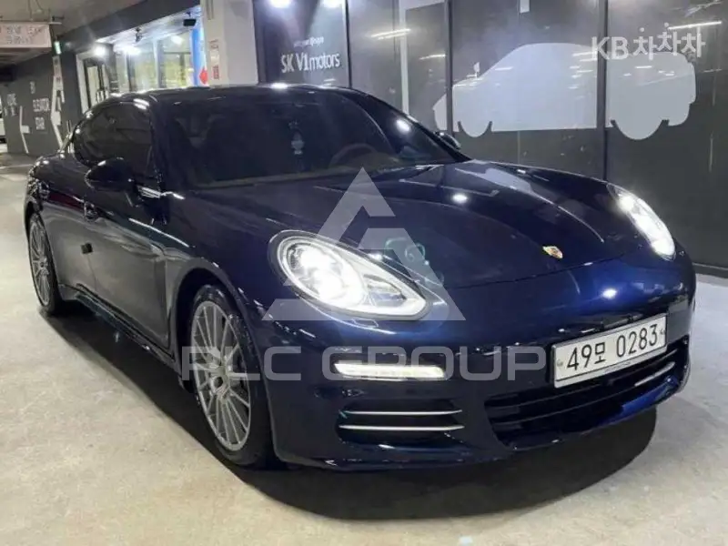 2016 Porsche Panamera