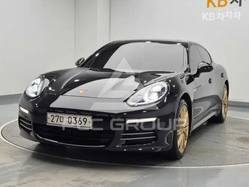 2016 Porsche Panamera