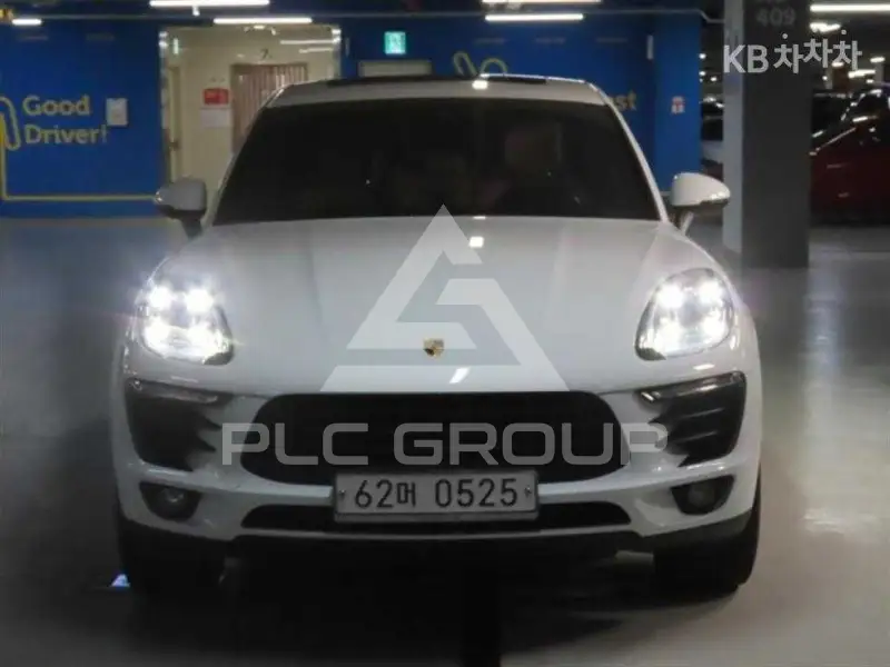 2016 Porsche Macan