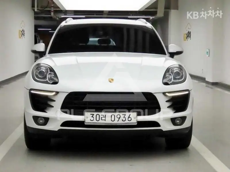 2016 Porsche Macan
