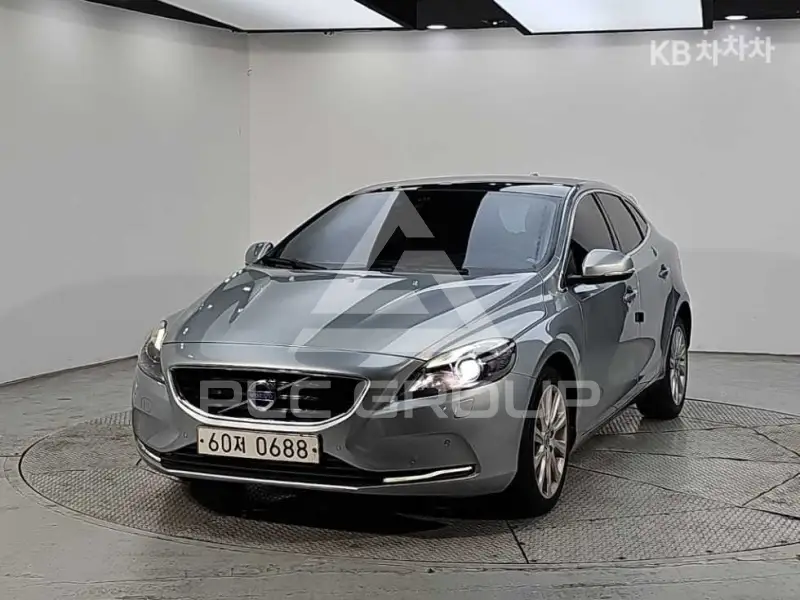2016 Volvo V40