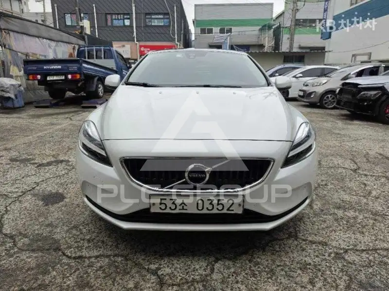 2016 Volvo V40