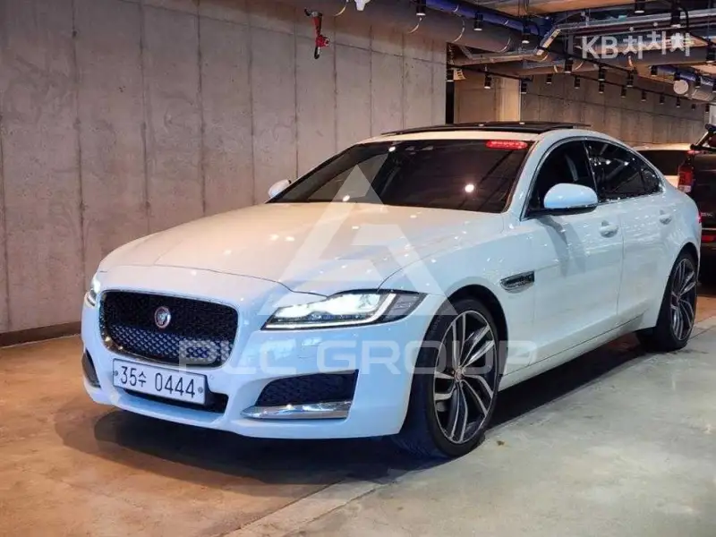 2016 Jaguar XF