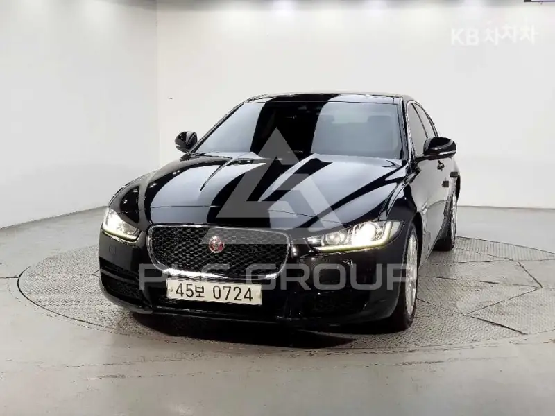 2016 Jaguar XE