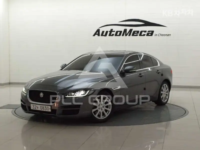 2016 Jaguar XE