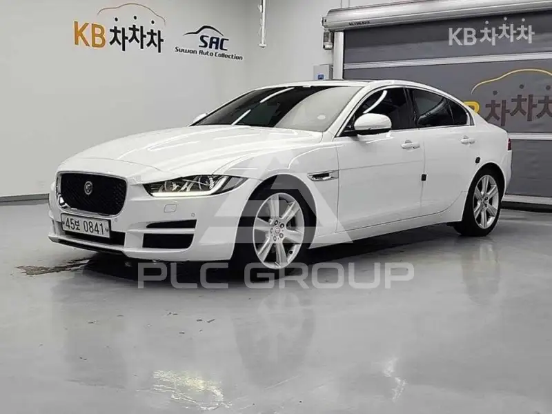 2016 Jaguar XE