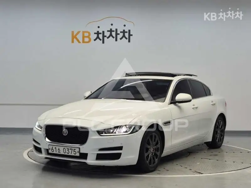 2016 Jaguar XE