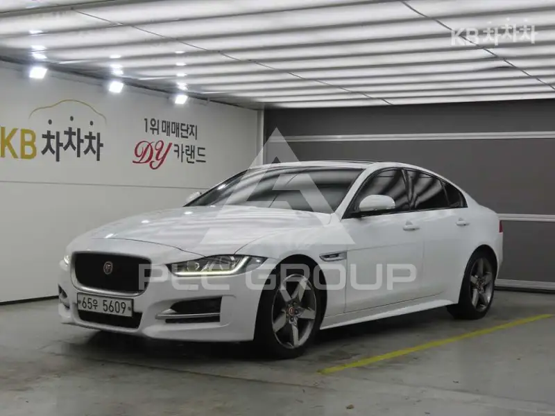 2016 Jaguar XE