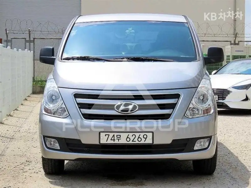 2017 Hyundai Starex