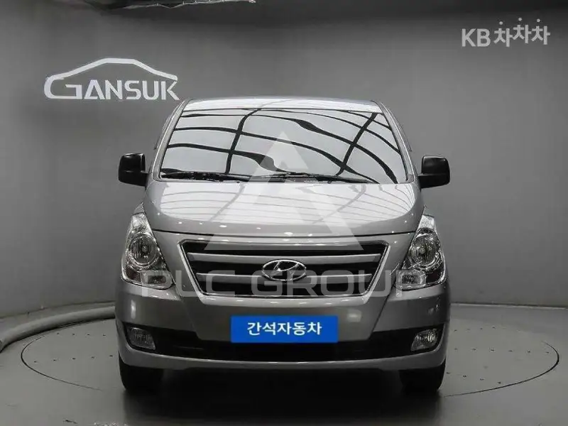 2017 Hyundai Starex