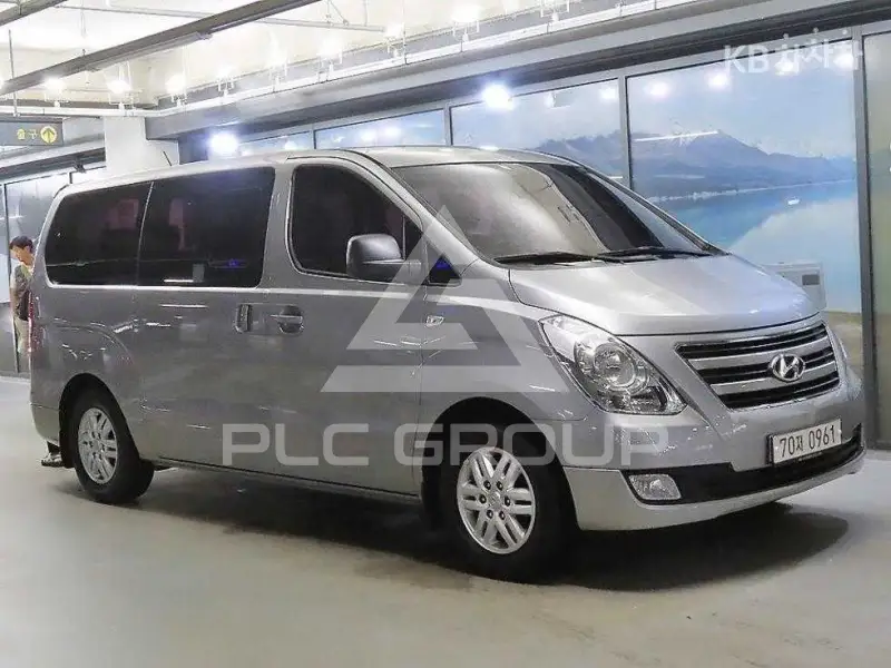 2017 Hyundai Starex