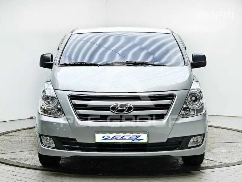 2017 Hyundai Starex