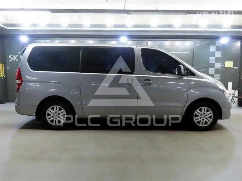 2017 Hyundai Starex