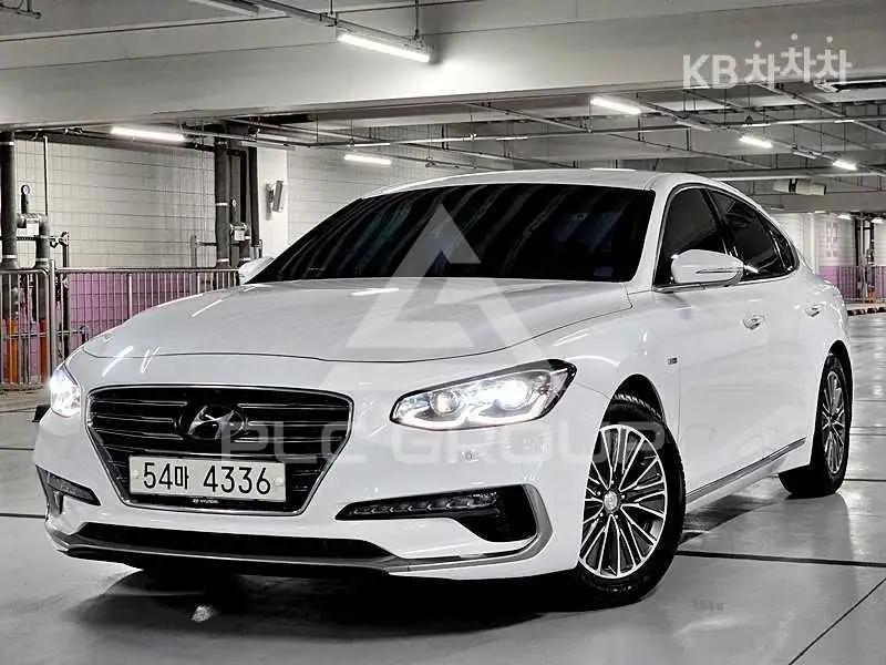 2017 Hyundai Grandeur