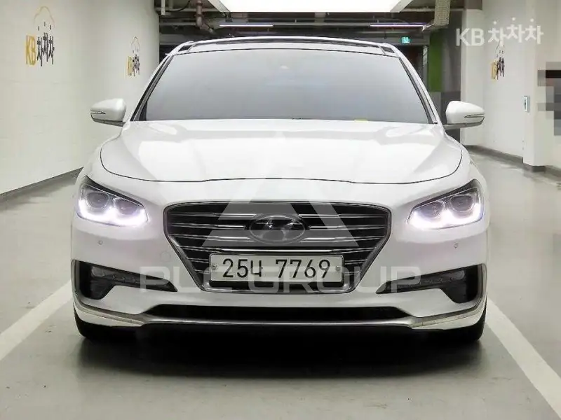 2017 Hyundai Grandeur