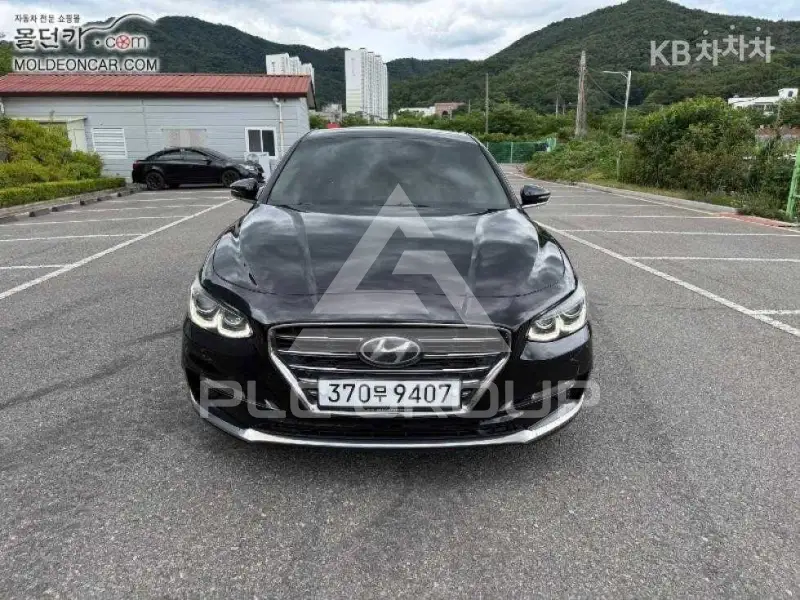 2017 Hyundai Grandeur