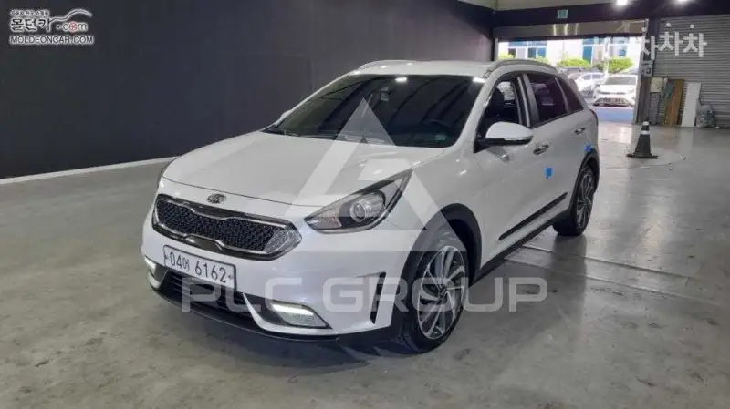 2017 KIA Niro