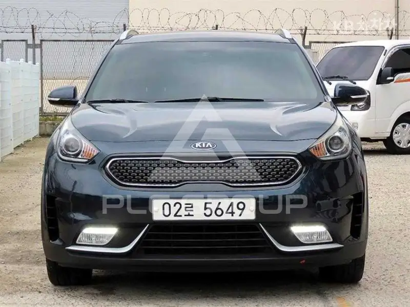 2017 KIA Niro