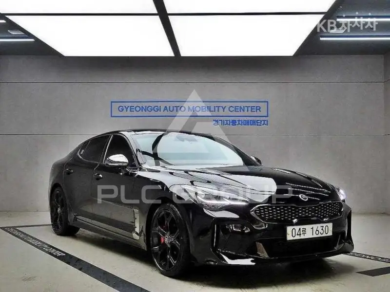 2017 KIA Stinger