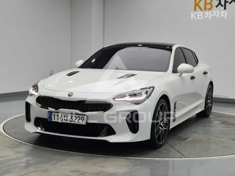 2017 KIA Stinger