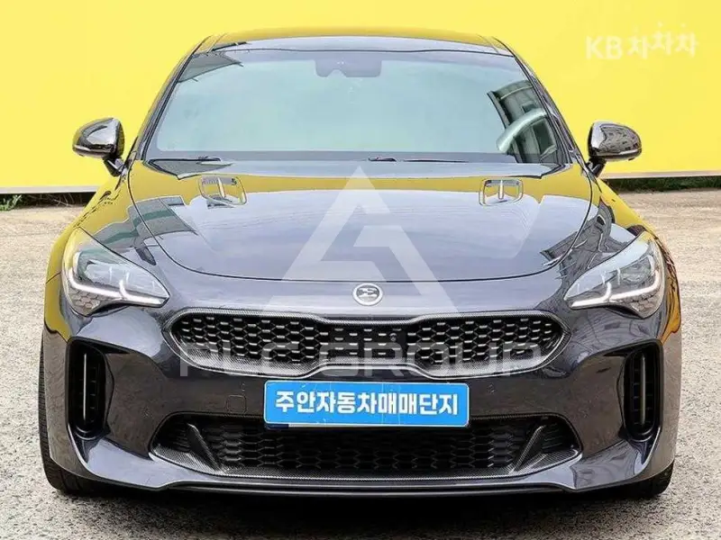 2017 KIA Stinger