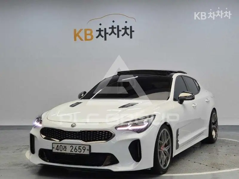 2017 KIA Stinger