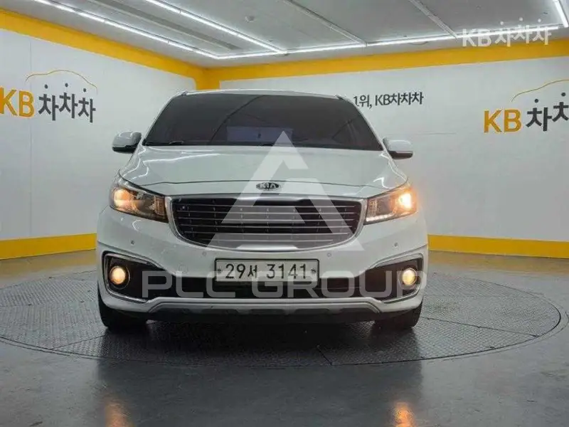 2017 KIA Carnival