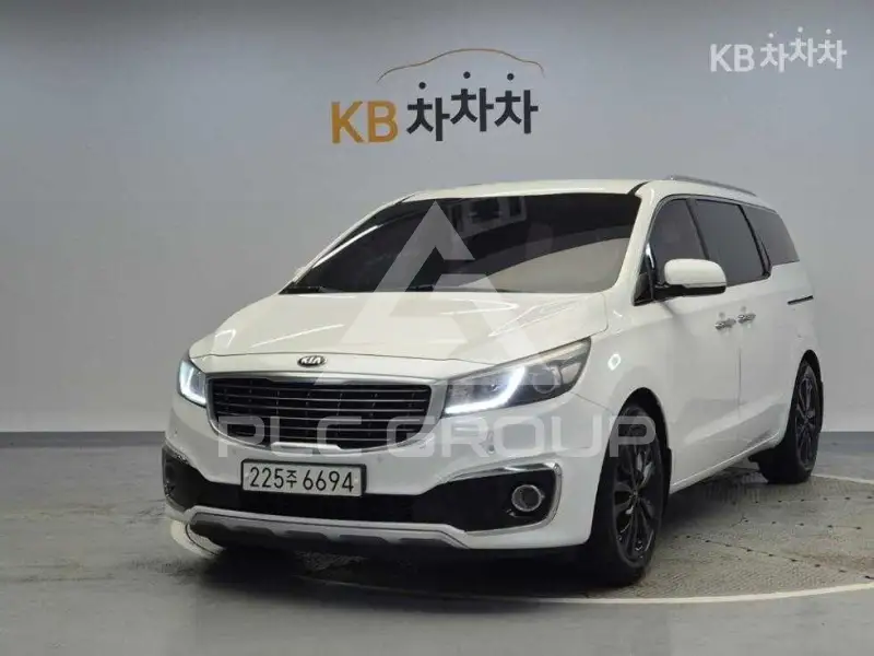 2017 KIA Carnival