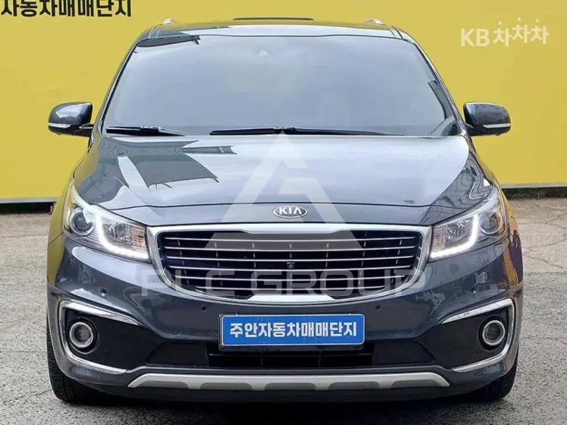 2017 KIA Carnival