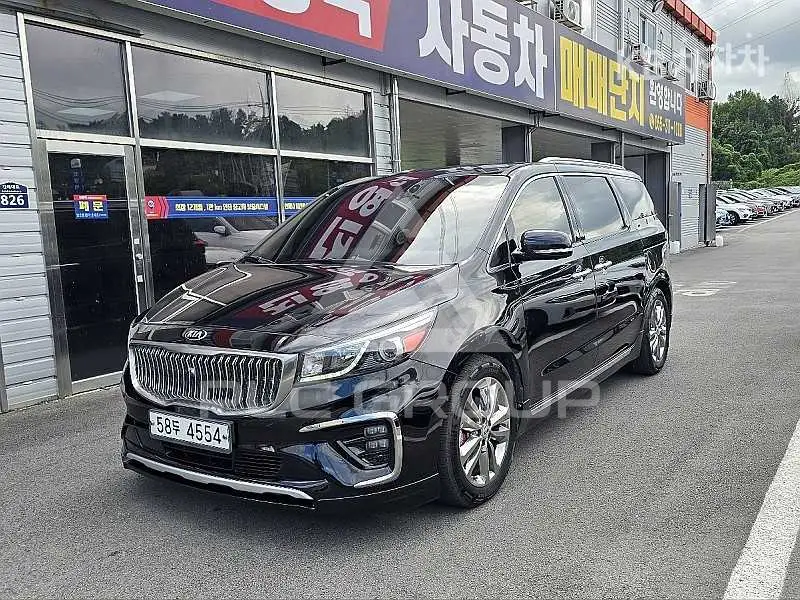 2017 KIA Carnival