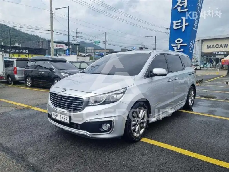 2017 KIA Carnival
