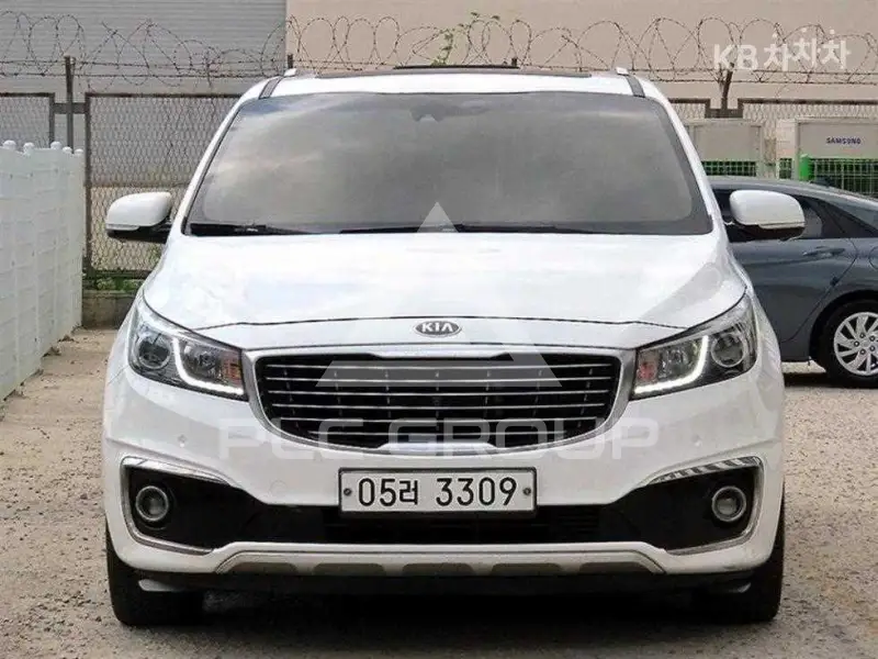 2017 KIA Carnival